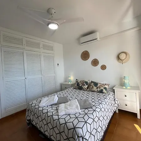 Casa De Playa - - South Face!! *